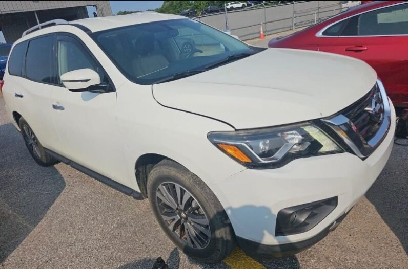 2017 Pathfinder Nissan