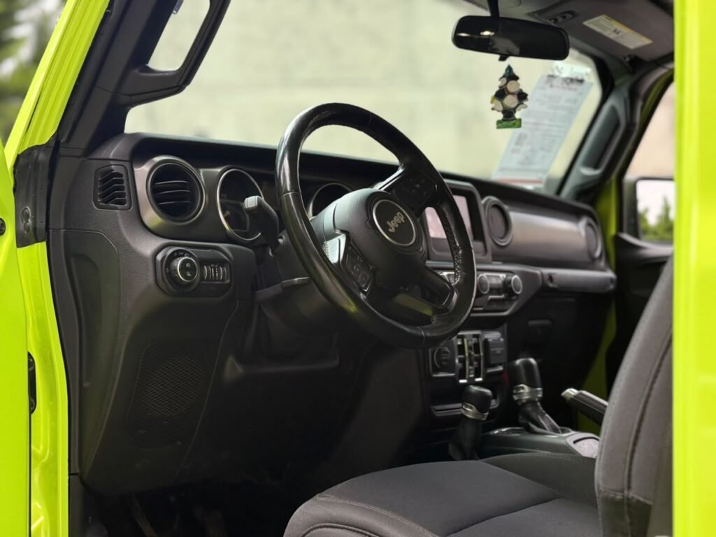 2021 Jeep Gladiator Sport